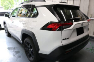 RAV4 カーフィルム施工例