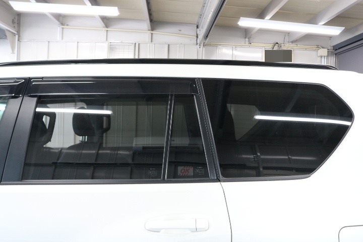 ランドクルーザープラド 施工写真 5